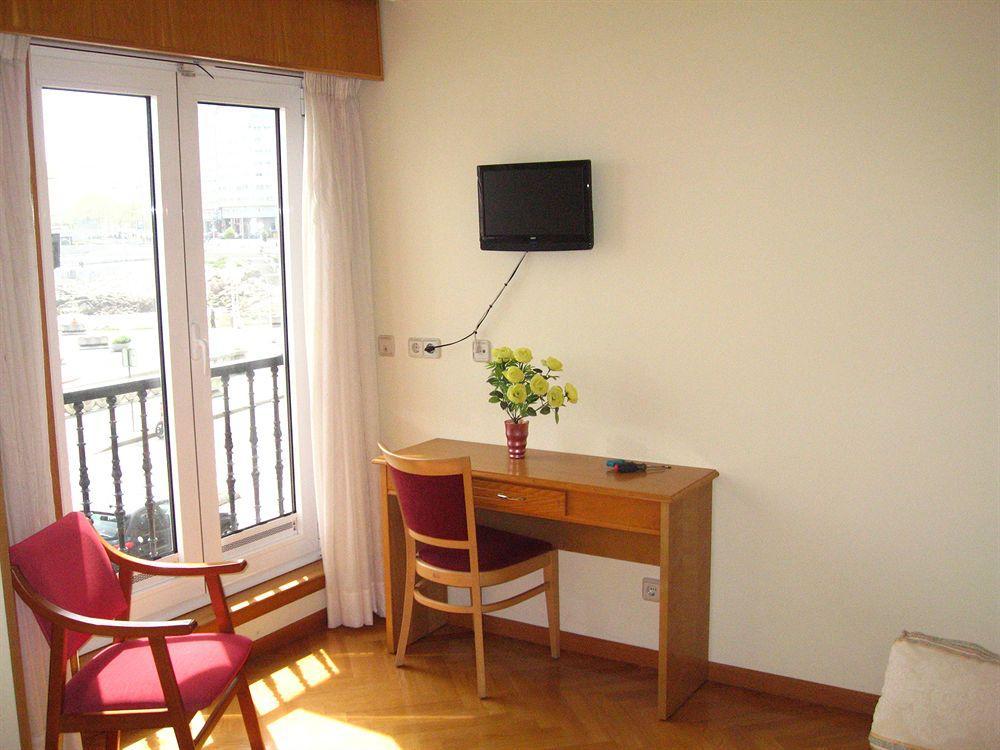 Hotel Cristal 2 아 코루냐 외부 사진