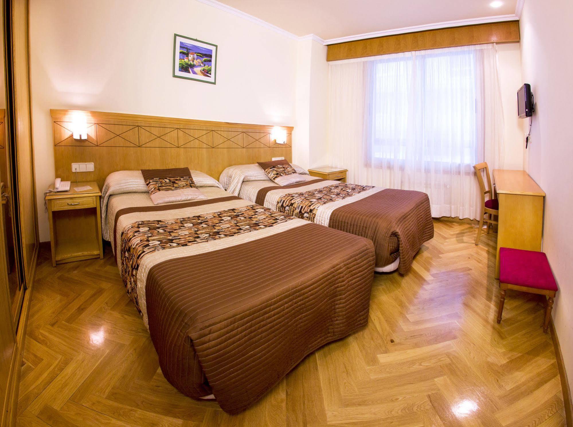 Hotel Cristal 2 아 코루냐 외부 사진