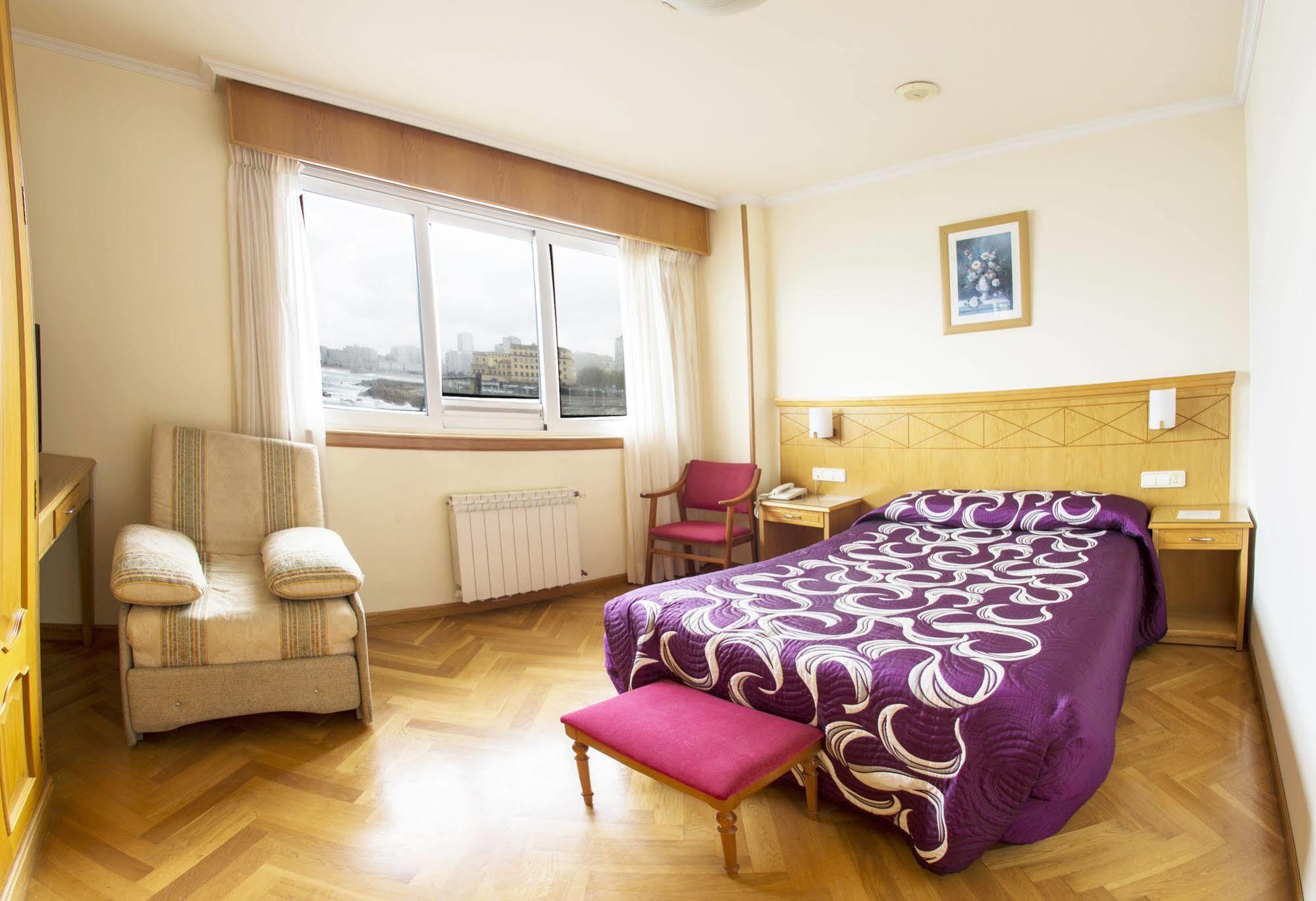 Hotel Cristal 2 아 코루냐 외부 사진