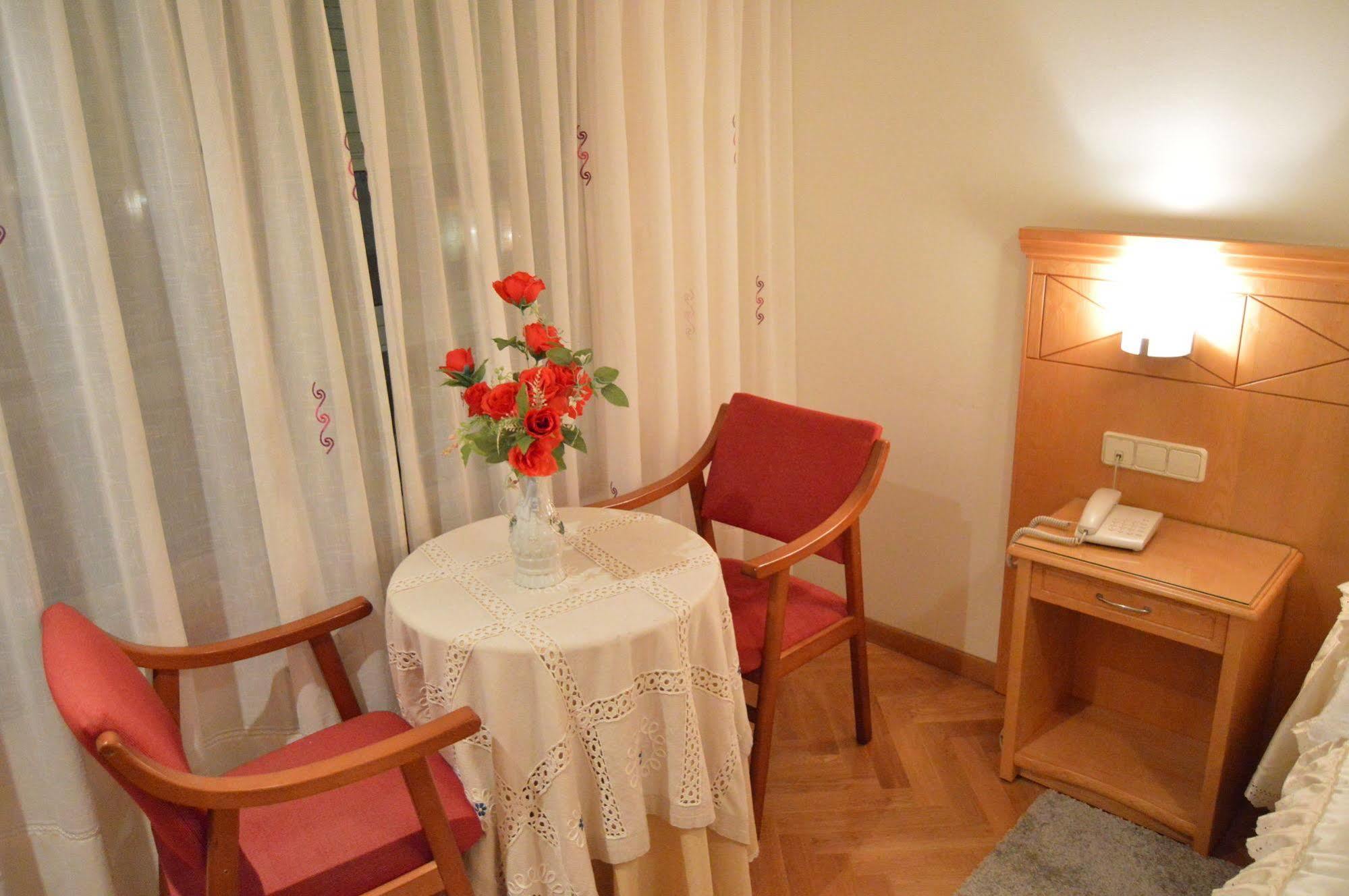 Hotel Cristal 2 아 코루냐 외부 사진