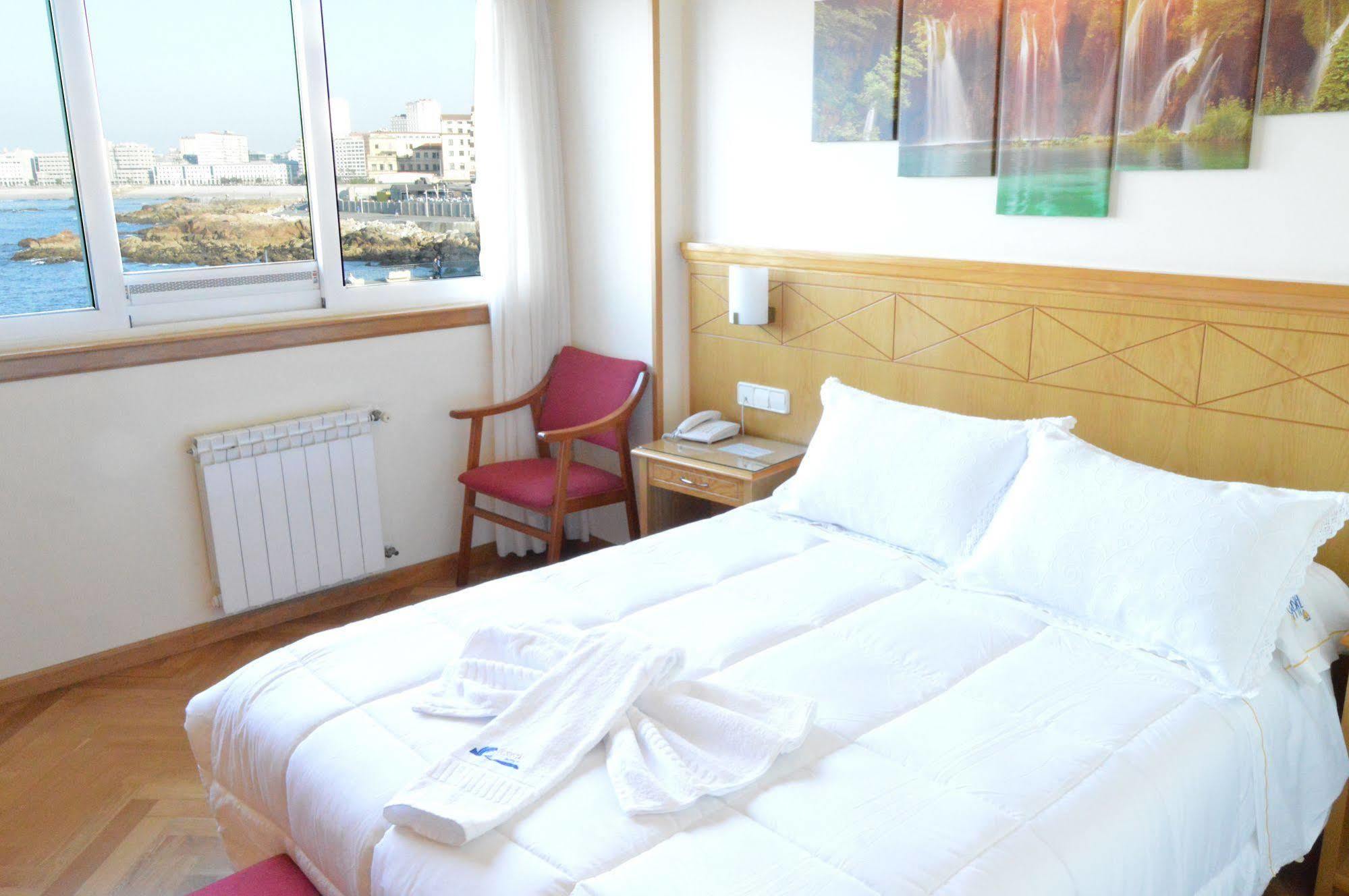 Hotel Cristal 2 아 코루냐 외부 사진