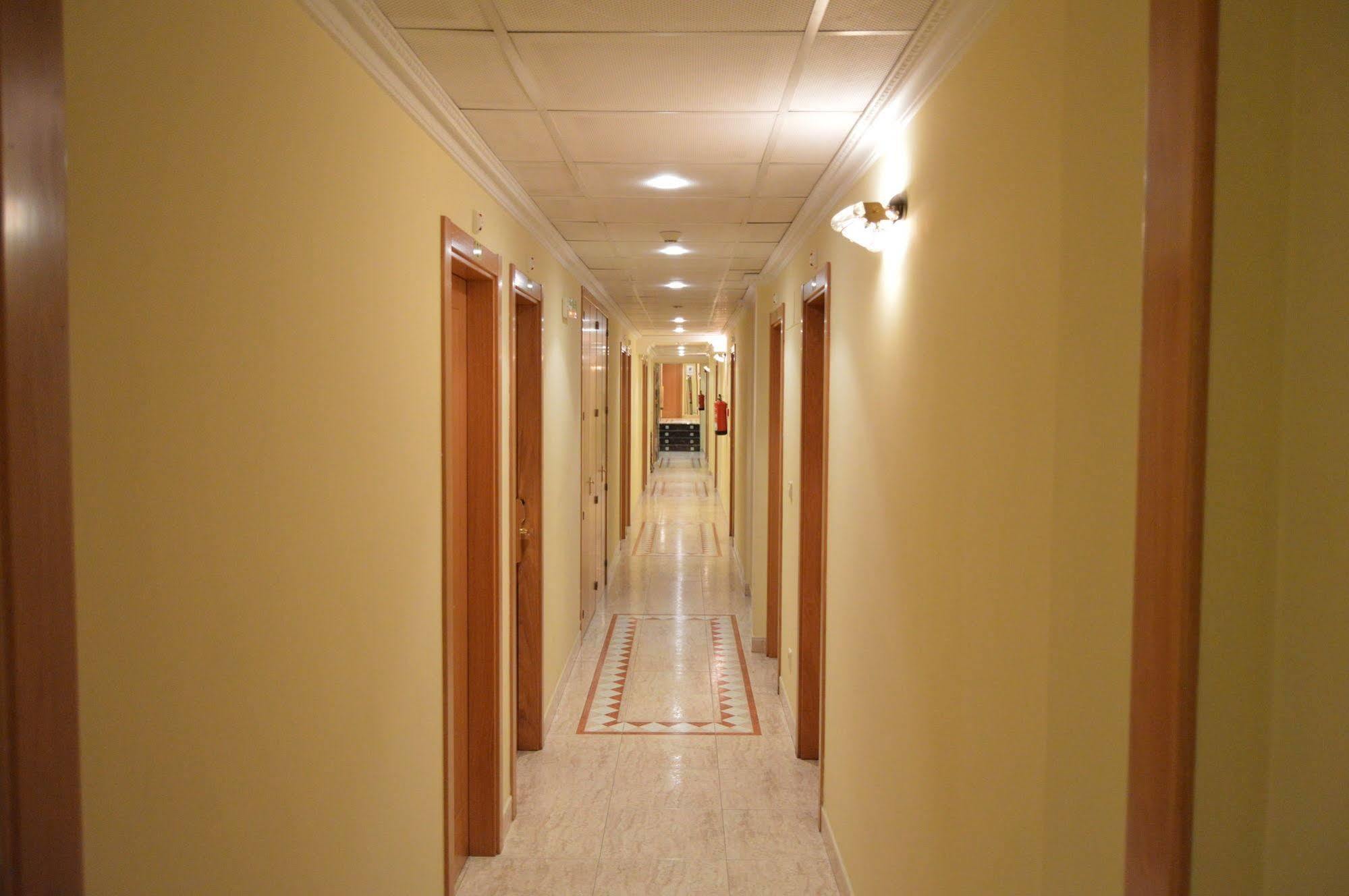 Hotel Cristal 2 아 코루냐 외부 사진