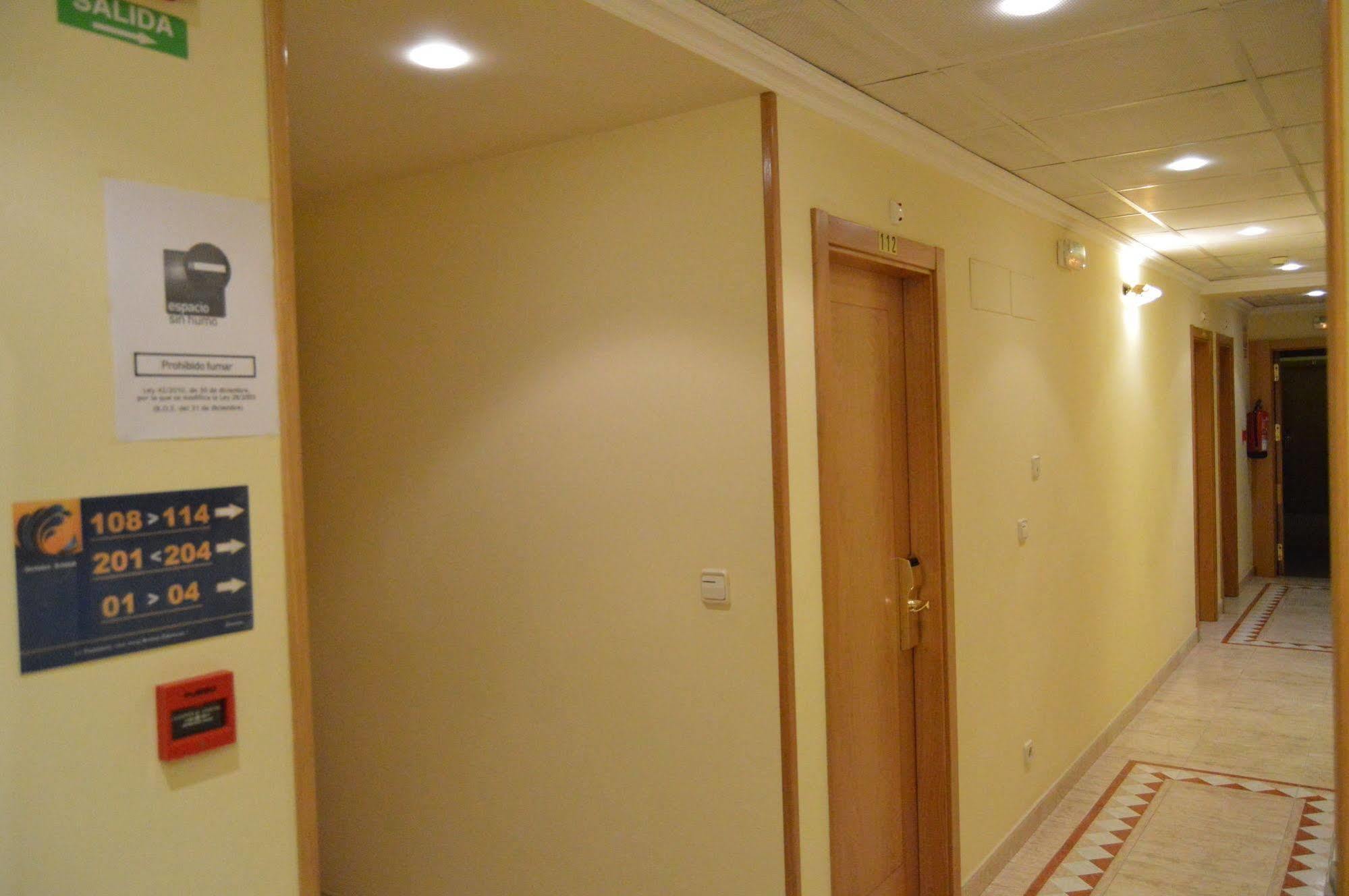 Hotel Cristal 2 아 코루냐 외부 사진